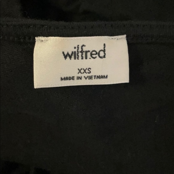 WILFRED ARITZIA black tie up crop top - Picture 3 of 4